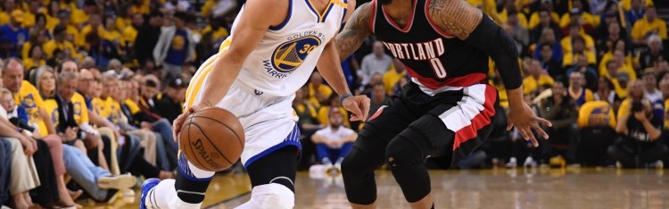 开云官方网站-弗莱：利拉德绝对值名人堂 他每年都带队季后赛 只是遇到了宇宙勇