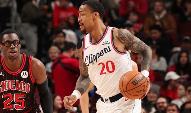 开云官方网站-锋线大将的进攻效率还在不断提升，快船为什么不能给他多些球权？