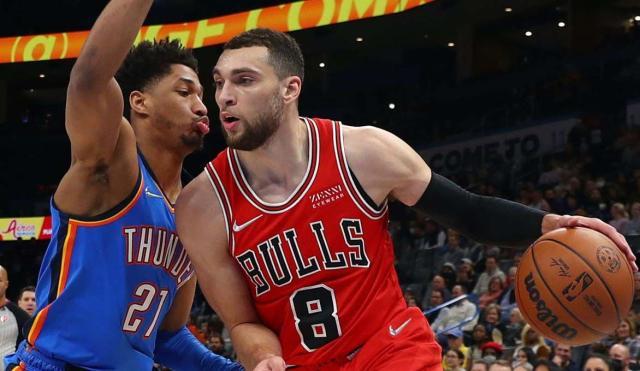 1643085952105014605.jpg bullsthunder.jpg